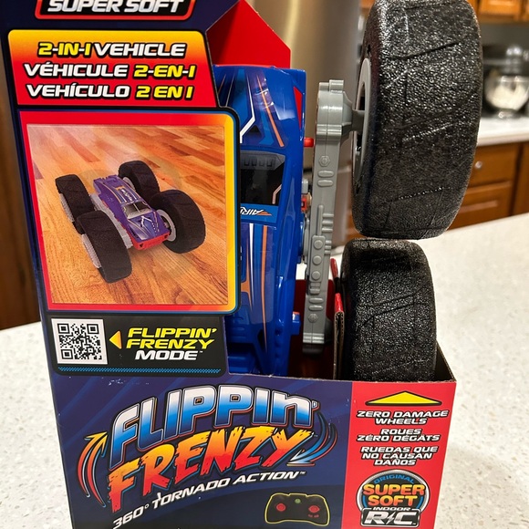 COPY - FF1400 Flipping Frenzy Air Hog 2in1 Vehicle age 4+ - Picture 7 of 8